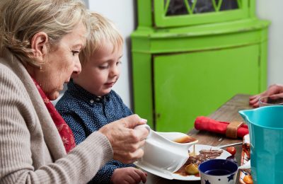 Bisto has launched ‘Open Door Sunday’, a new initiative to encourage neighbours in Britain to enjoy a good meal together and get to know each other. The initiative is part of Bisto’s Together Project to bring people together, and follows Bisto’s ‘Spare Chair Sunday’ campaign in 2015 which encouraged people to volunteer to invite a lonely older person for Sunday lunch.