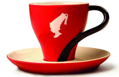 Viennese family-owned coffee company Julius Meinl is celebrating this year’s World Poetry Day on March 21st with its fourth annual ‘Pay With A Poem’ initiative. Popular London establishments such as St James’ Theatre, Beaufort House Members Club, Manna Dew and The Pearson Room are confirmed to join the popular campaign.