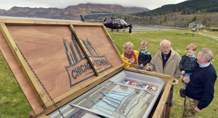 The UK’s No. 1 frozen pizza brand, Chicago Town, has just given residents of the UK’s most remote community, the Scottish village of Inverie on the Knoydart Peninsula, “the ultimate takeaway taste” in a stunt which saw a crate containing a fully-stocked freezer cabinet packed full of Chicago Town’s ‘The Takeaway’ pizza flown in by helicopter and landed in a local field.