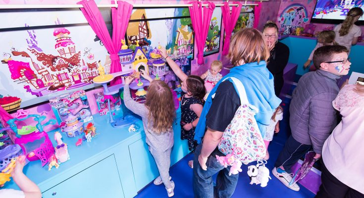 The My Little Pony Friendship Tour, an experiential roadshow celebrating Hasbro's iconic girls's toy brand, My Little Pony, returns to the UK this summer with a refreshed look and feel to celebrate the upcoming release of My Little Pony: The Movie.