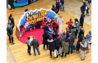 Carphone Warehouse has launched a £10m giveaway promotion, its biggest ever. The campaign gives customers a guaranteed reward for spending in store from November through to Christmas.